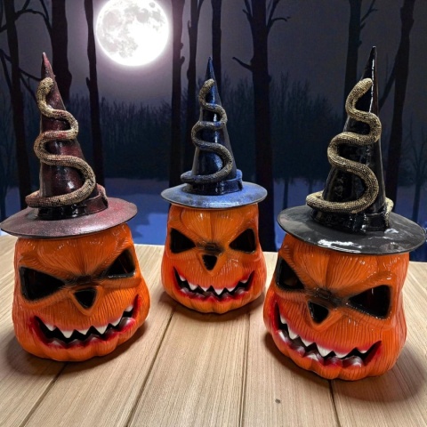 Dynia lampion z kapeluszem